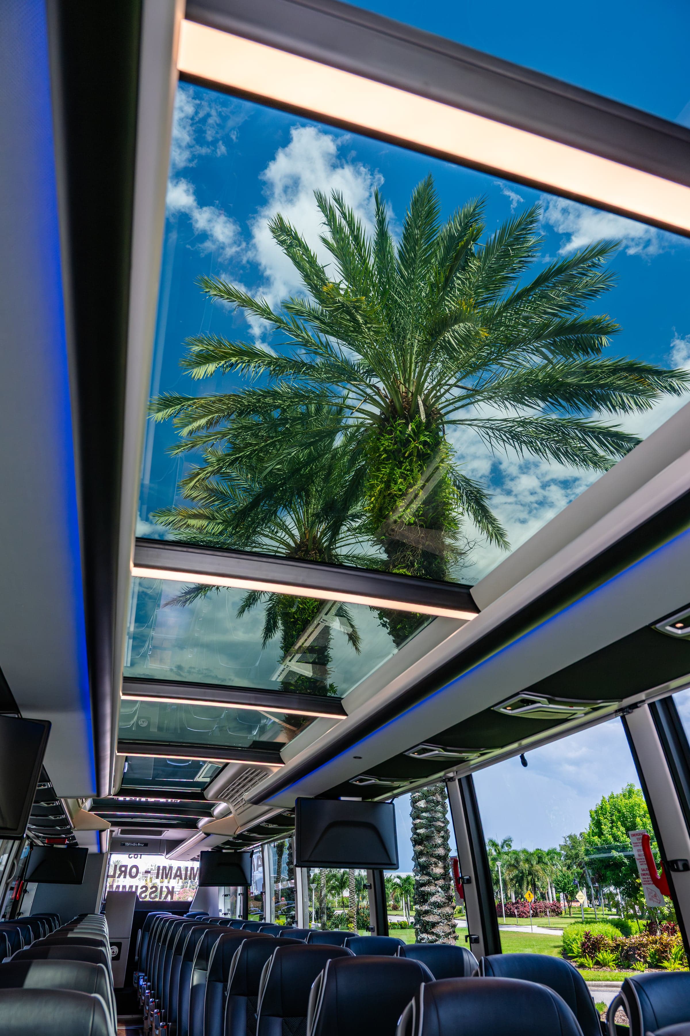 Mercedes-Benz Tourrider Premium interior 4