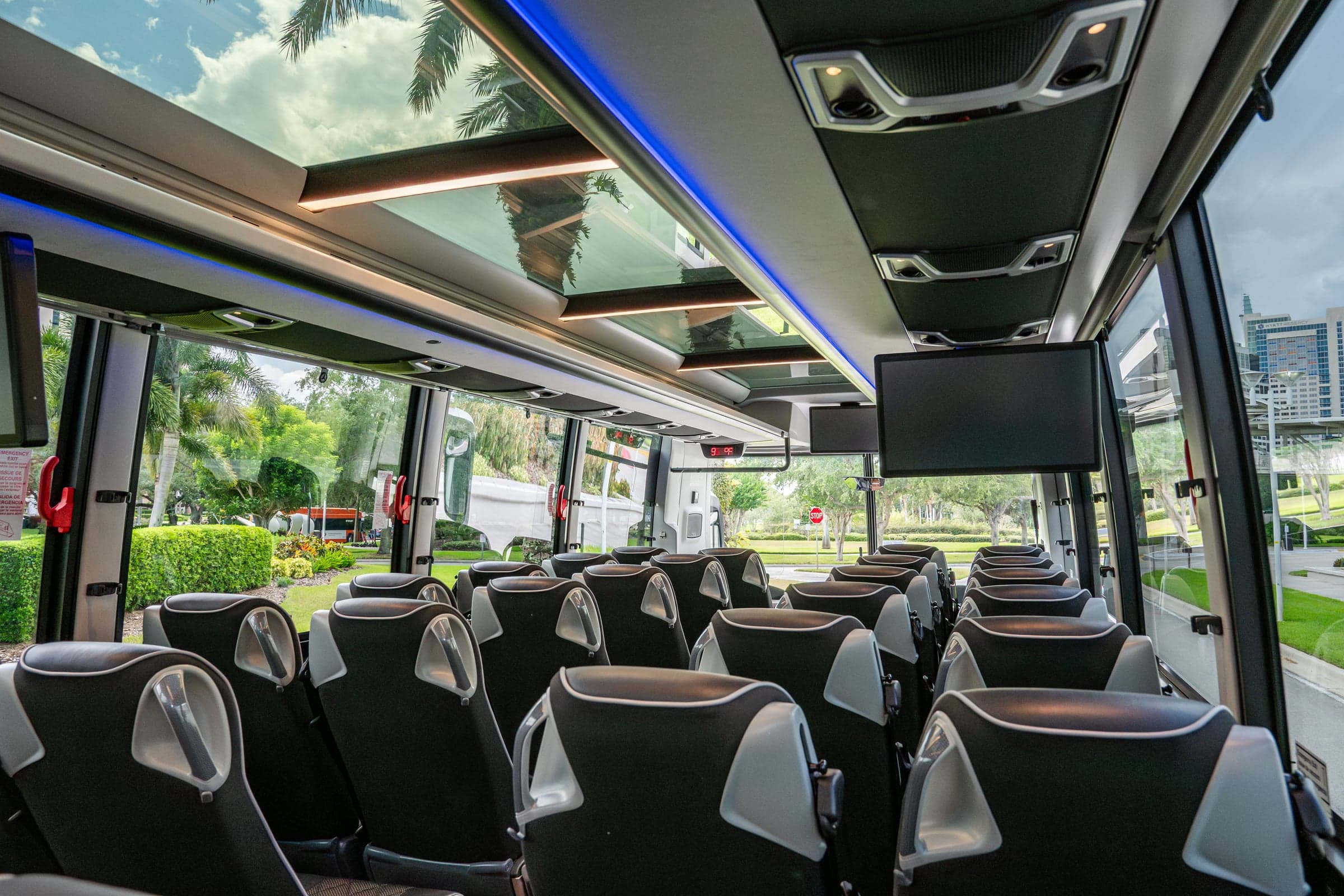 Mercedes-Benz Tourrider Premium interior 13