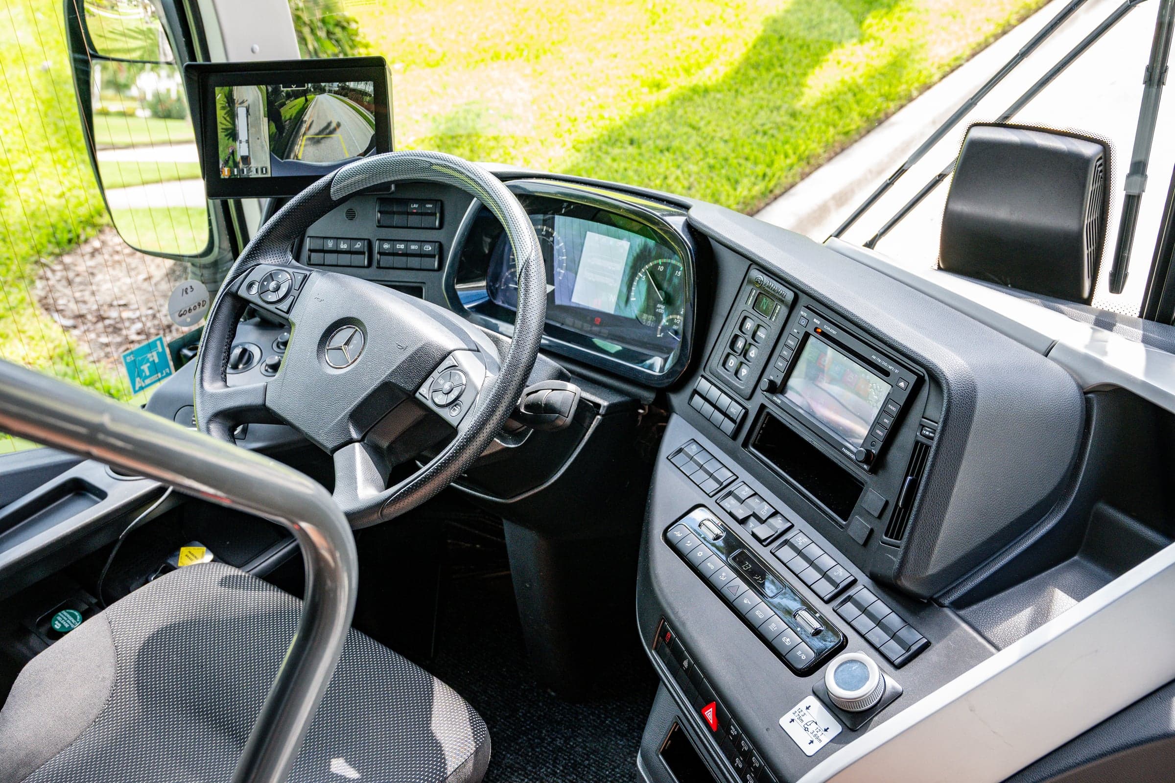 Mercedes-Benz Tourrider Premium interior 7