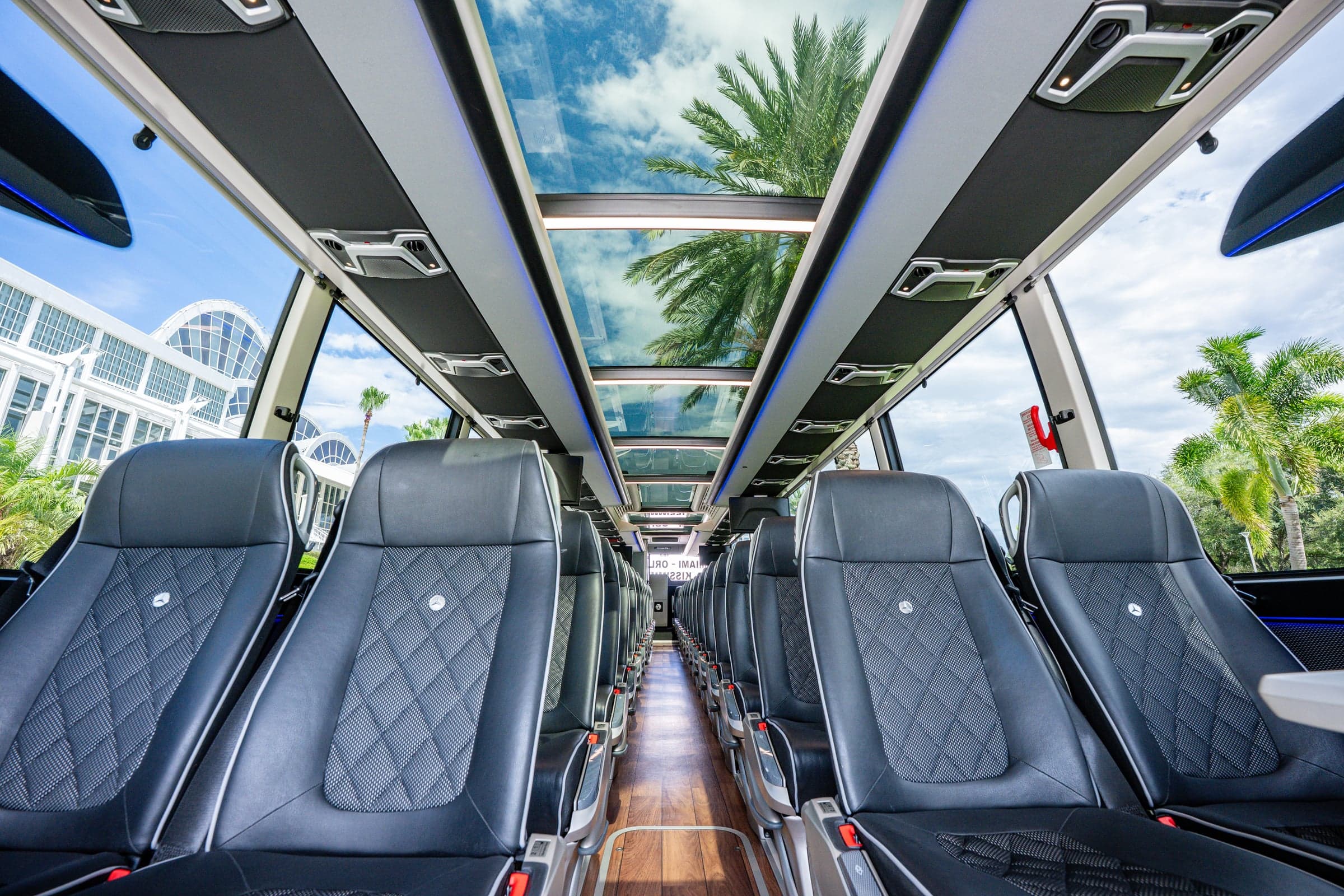 Mercedes-Benz Tourrider Premium interior 12