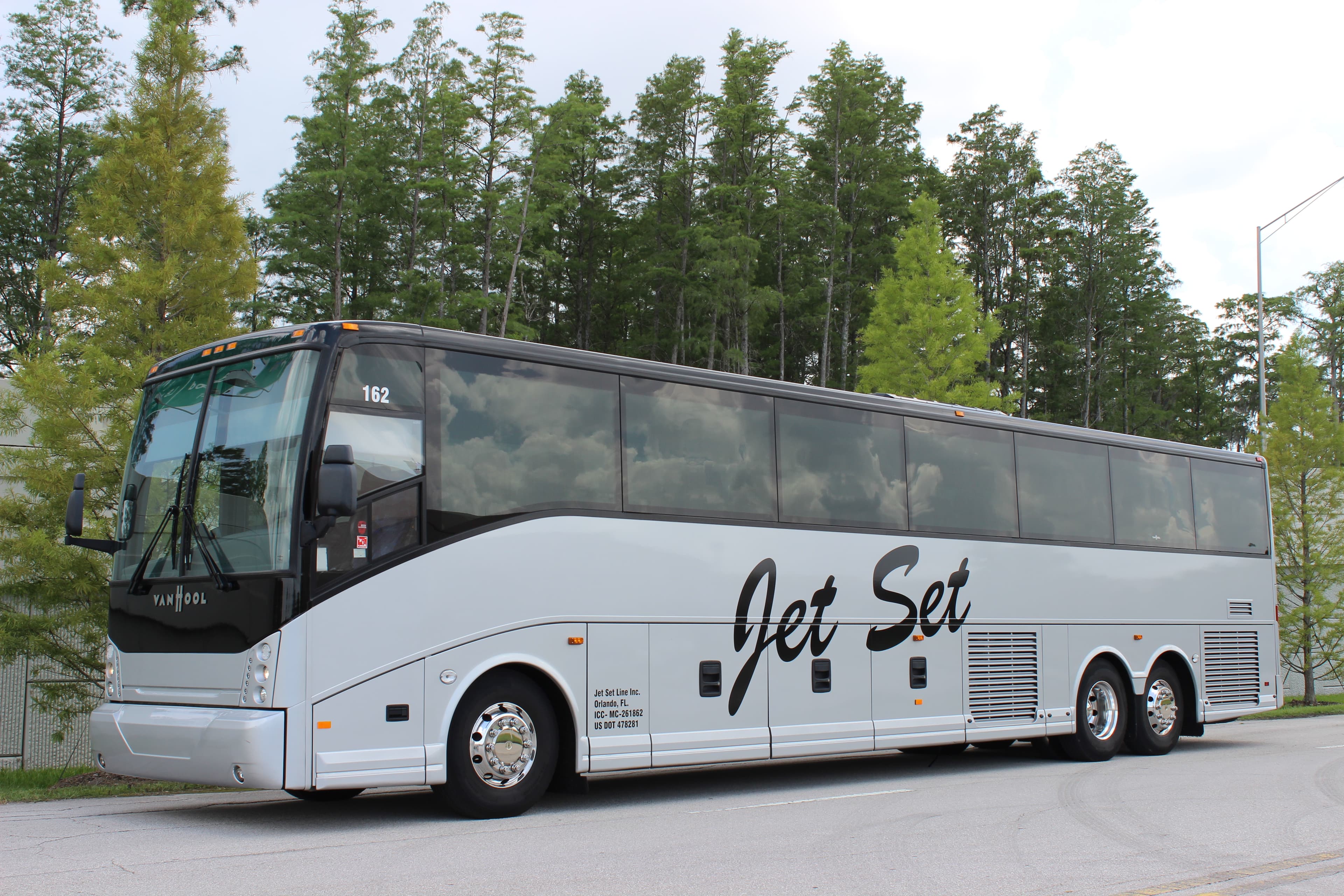 Van Hool CX45 exterior 2