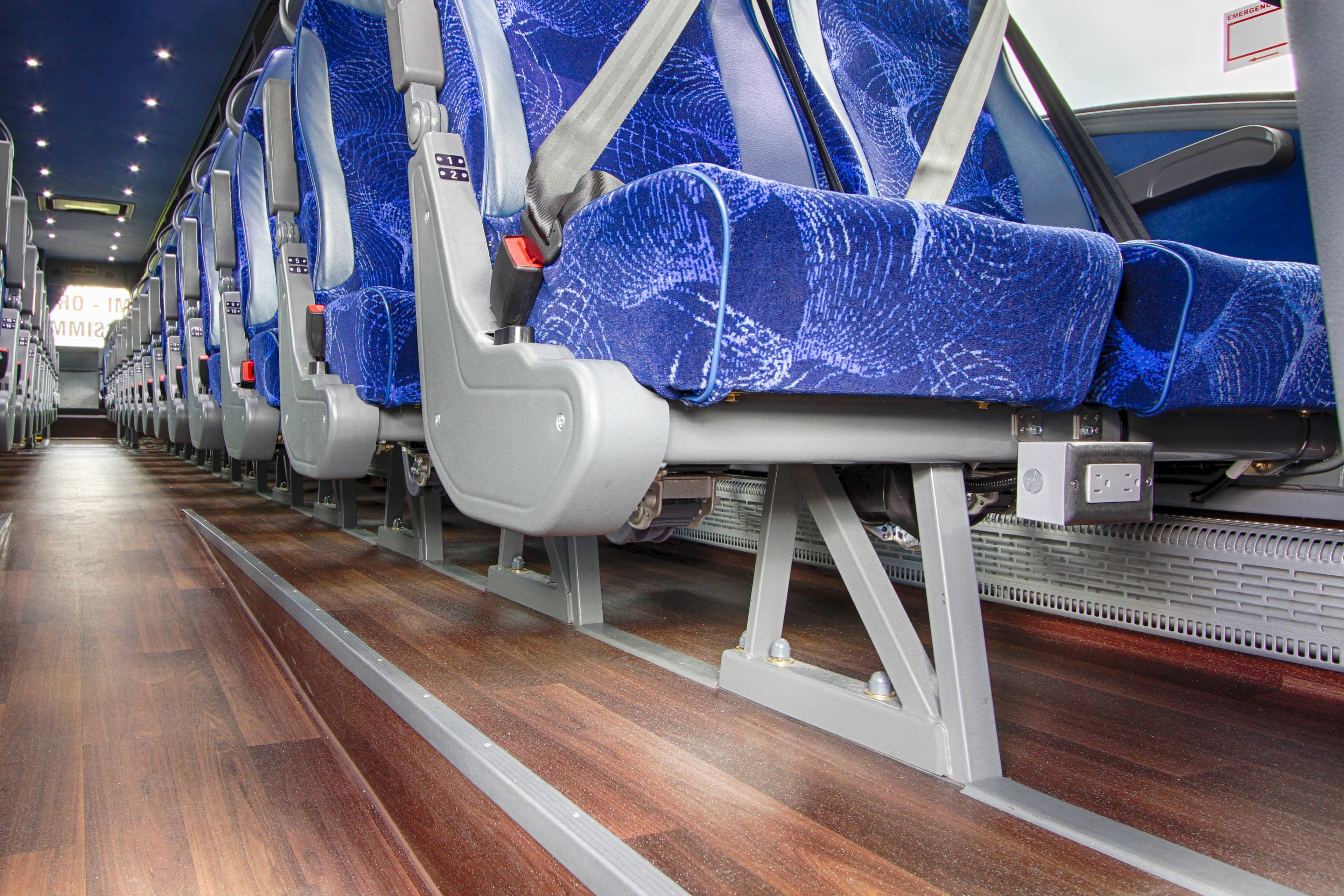 Van Hool CX45 exterior 3