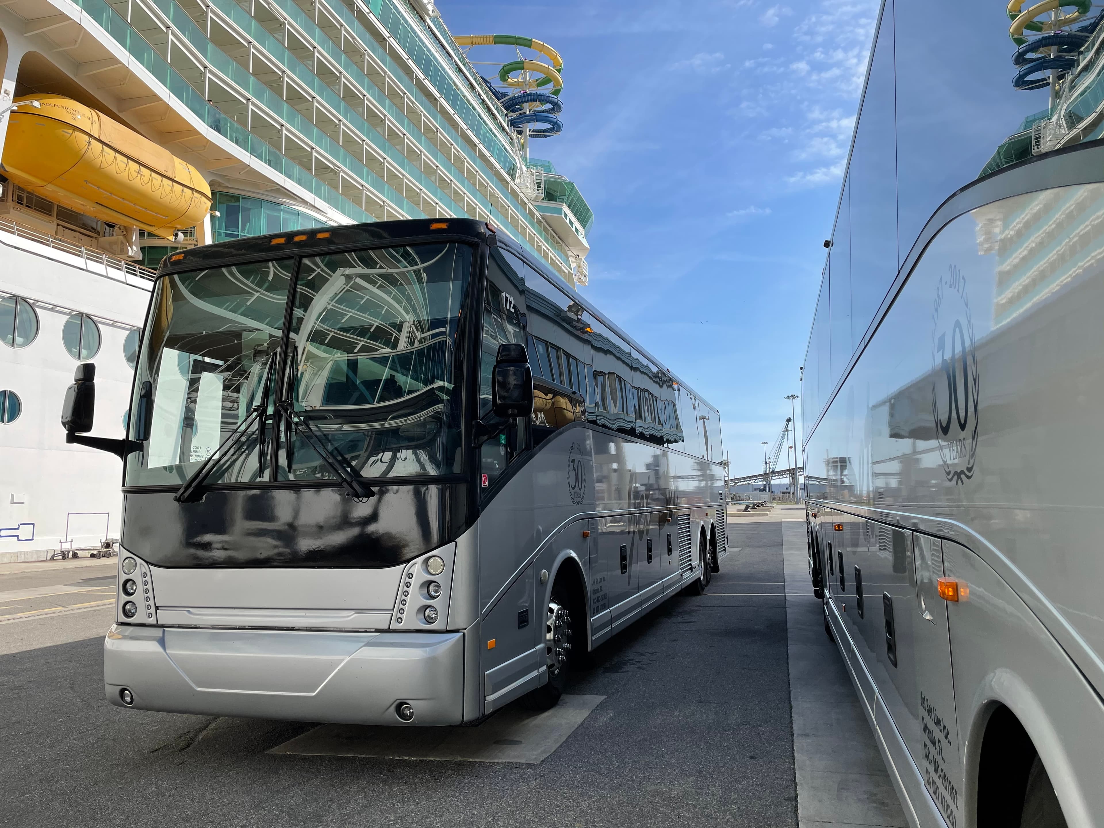 Van Hool CX45 exterior 5